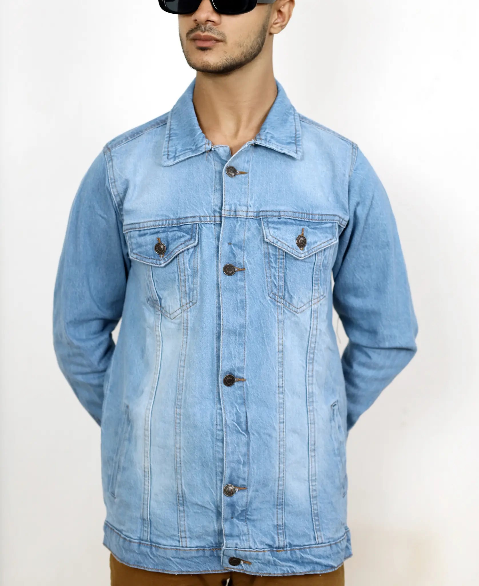 Men's Classic Ice Blue Denim Jacket -  Stylish & Warm, Perfect for Winter